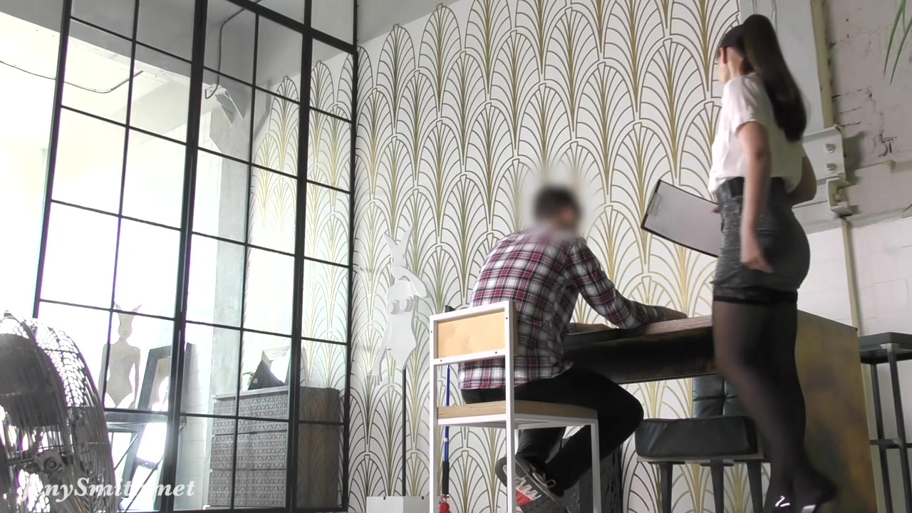 Shocking nudity prank based on psychology test by Jeny Smith