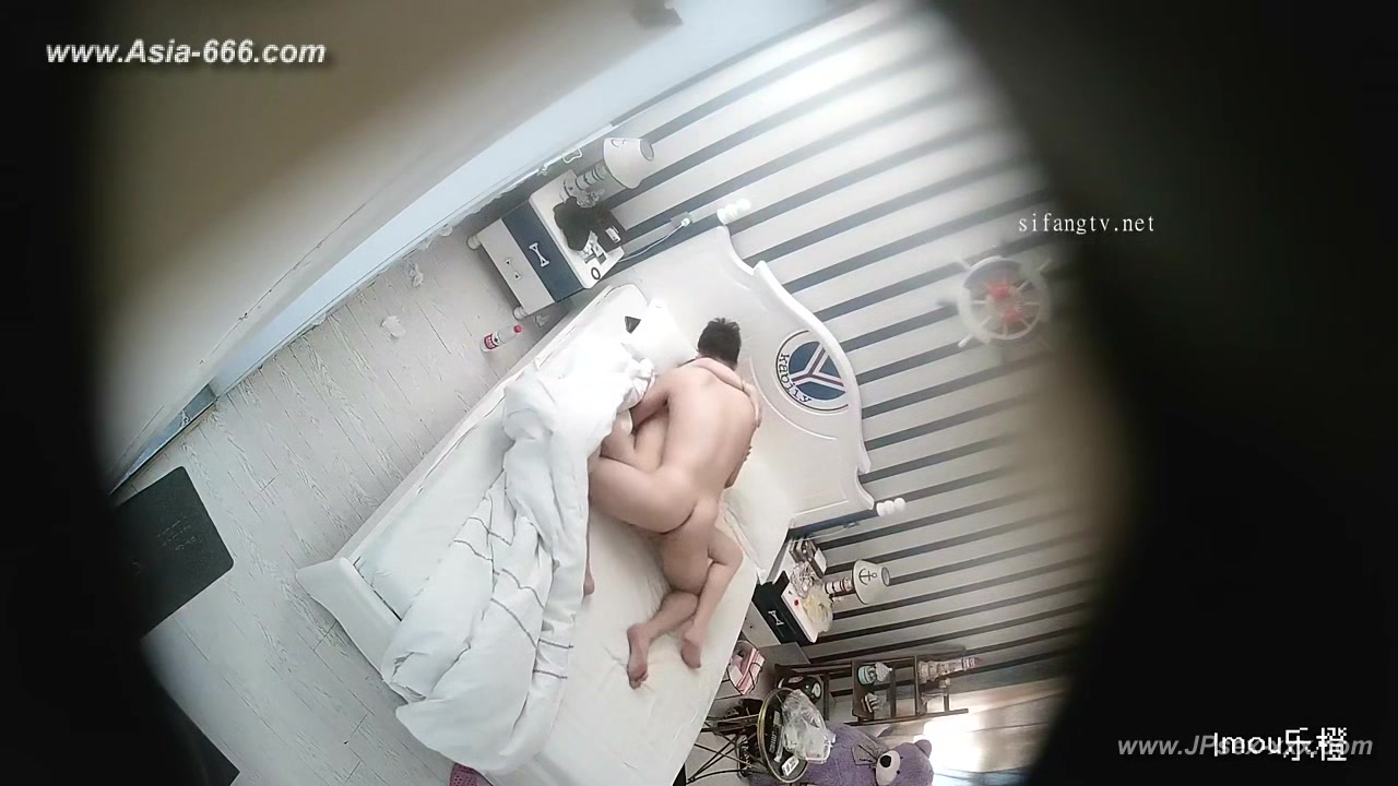 Hackers use the camera to remote monitoring of a lover's home life.633