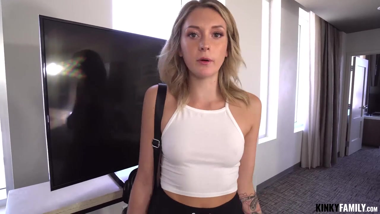 Charlotte Sins in Fuck stepsis on bf's birthday