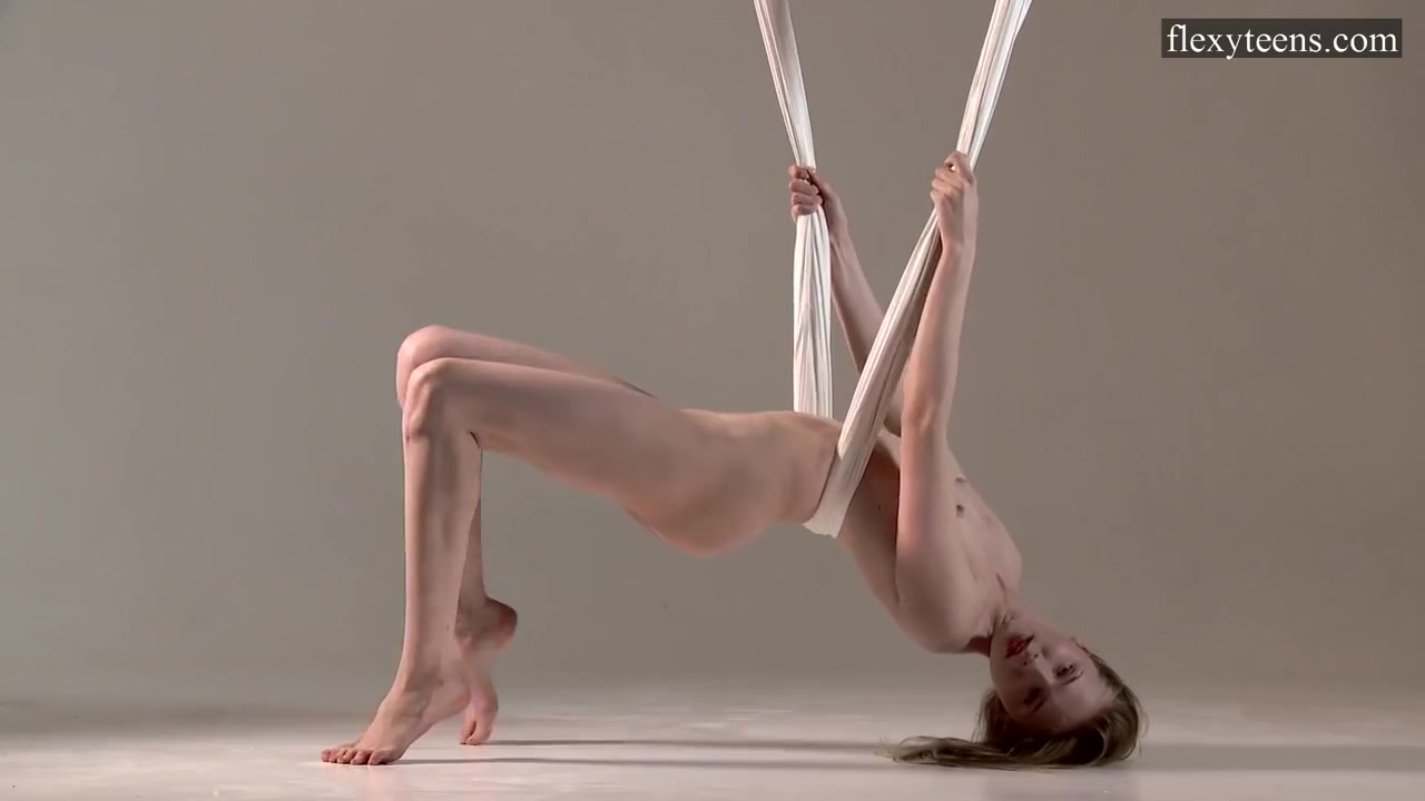Sofia Zhiraf - 5 1 Split