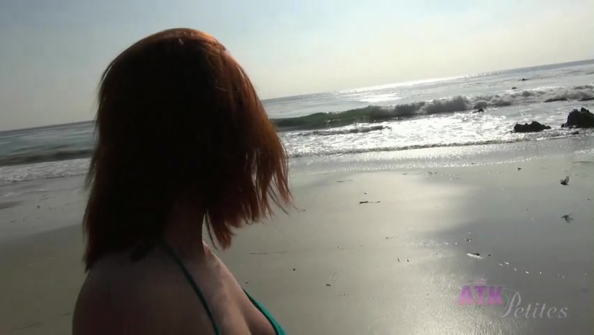 ATKGirlfriends video: Virtual date with Ashley Graham