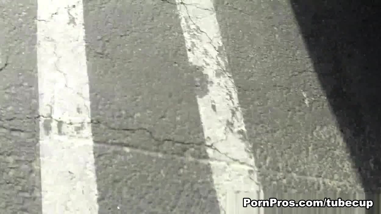 Awesome Exhibitionist Couple Make Public Sex Tape - PornPros