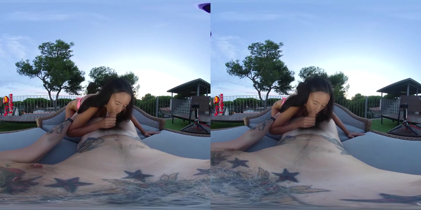 Sunset with a Busty Latina III - perVRt