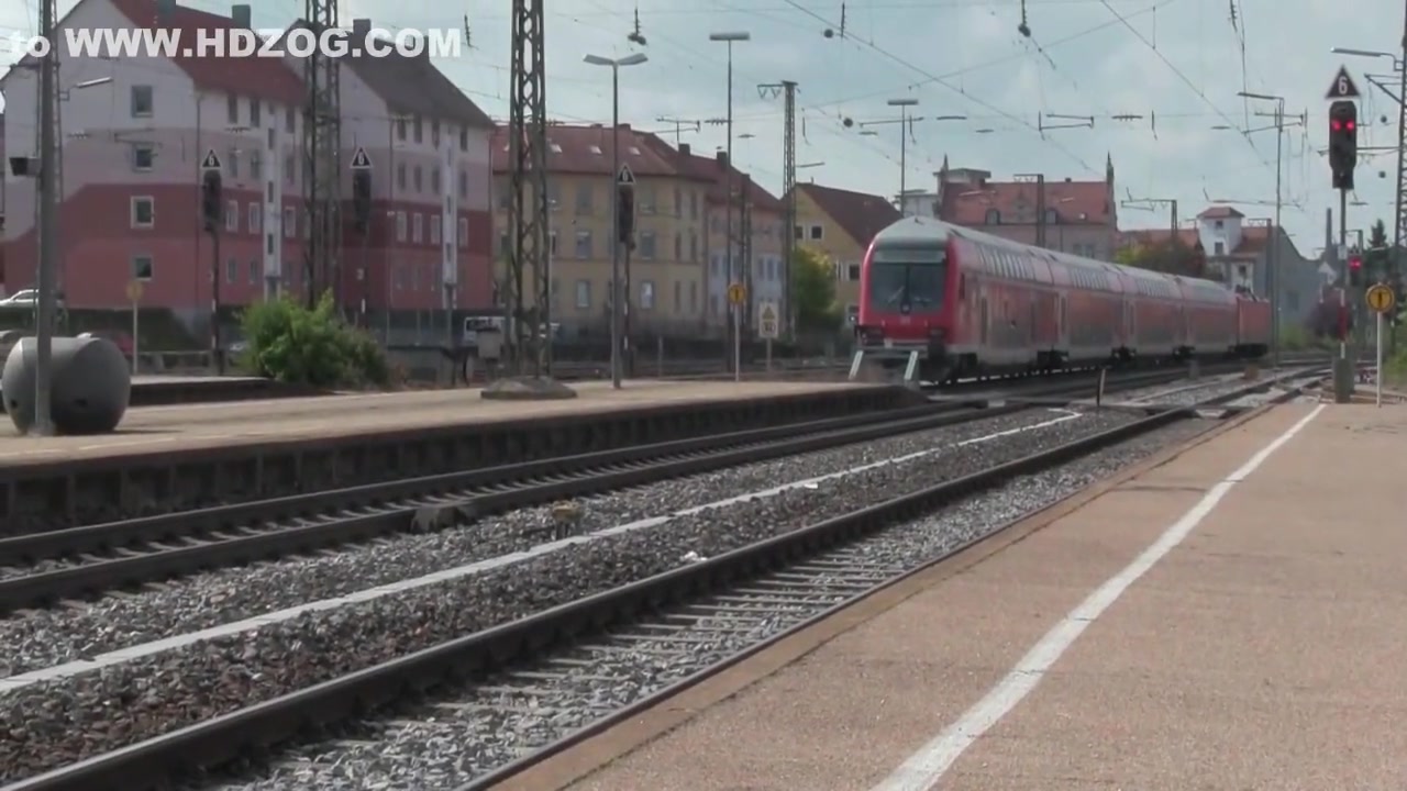 Popp Sylvie In Hard Fuck In A Train Station In Public
