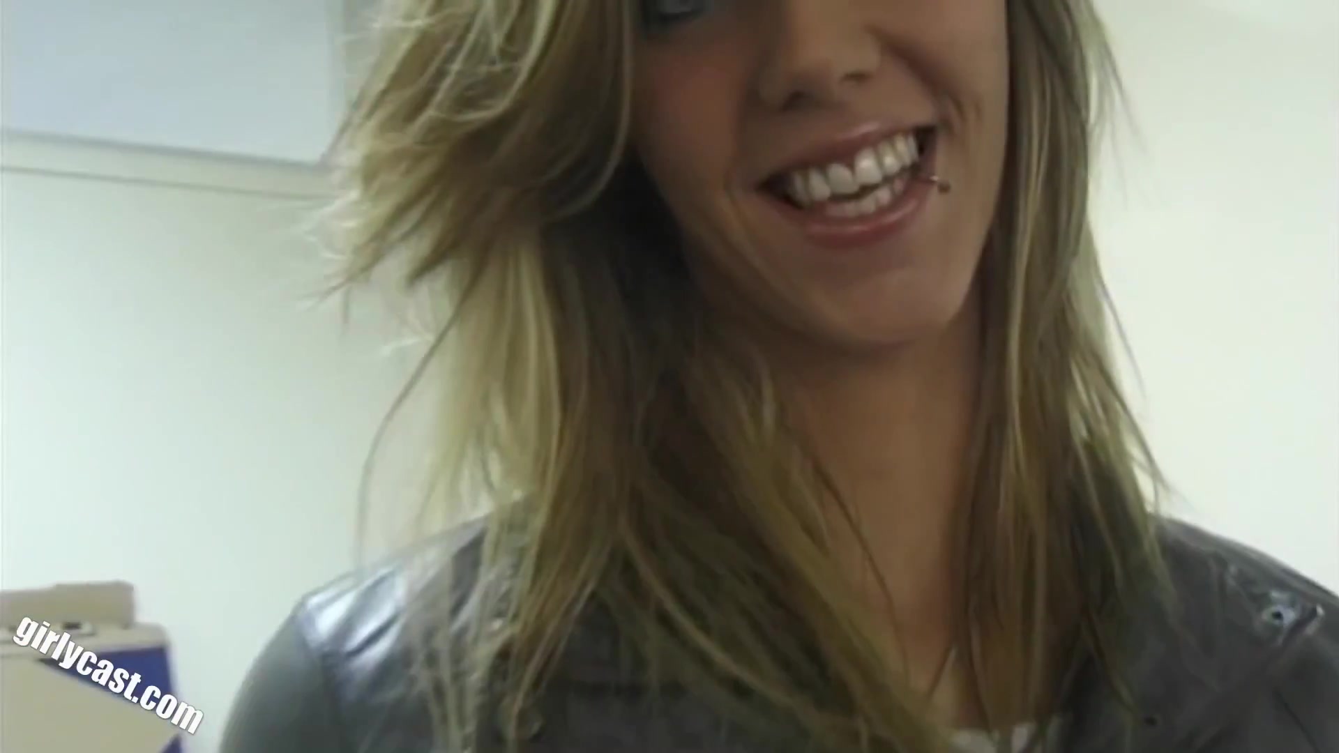 Skinny teen 18+ Ilona Cast By Porn Grandpa