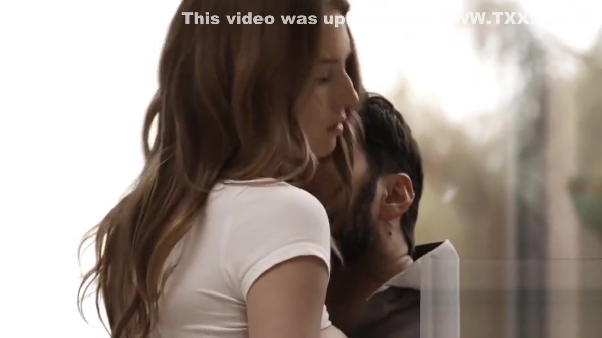 Young vixen Ashley Lane thrashed with dick creampie