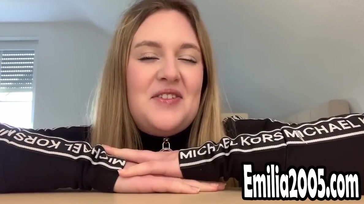 18yo Chubby teen 18+ First Time Nude!!