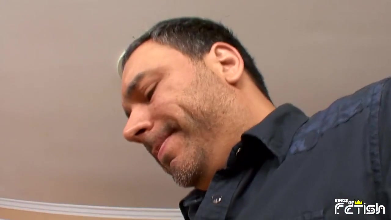 Horny Wife Invites A Experienced Guy To Fuck Her In Front Of Cuckold Husband