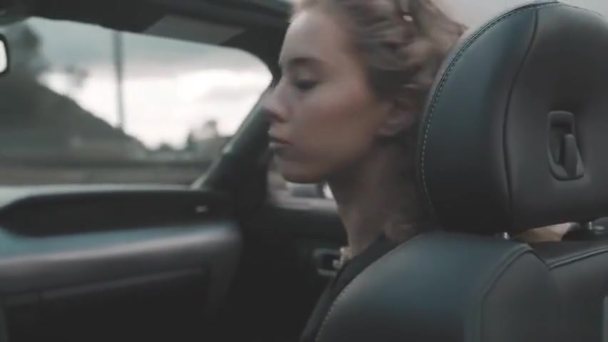 Blonde shemale fistfucks her girlfriends pussy hardcore