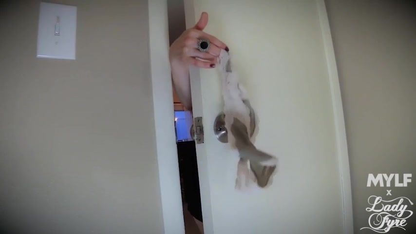 Finishing The Blowjob - MYLF