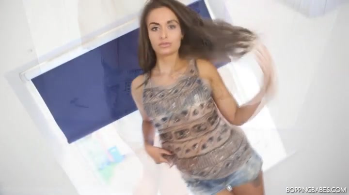 Amelia - Glamour Model Striptease - BoppingBabes