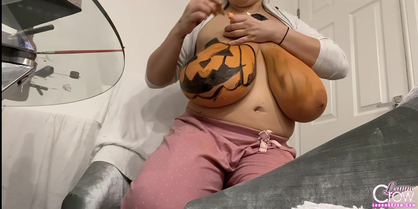 Leanne Crow - Webcam 22