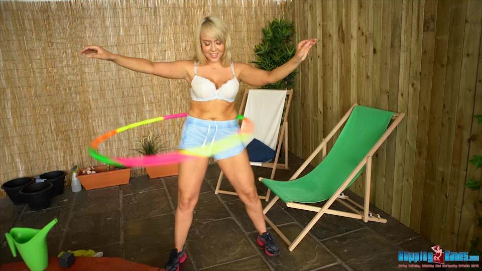 Millie Rose - I Love Hula Hoop - BoppingBabes