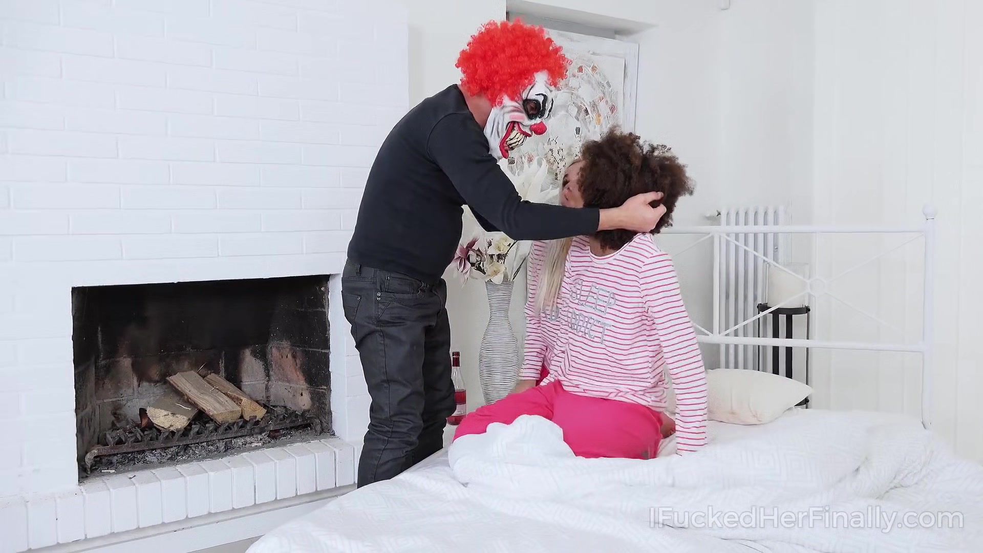 I Fucked Her Finally - Bisexual chicks ride an evil clown