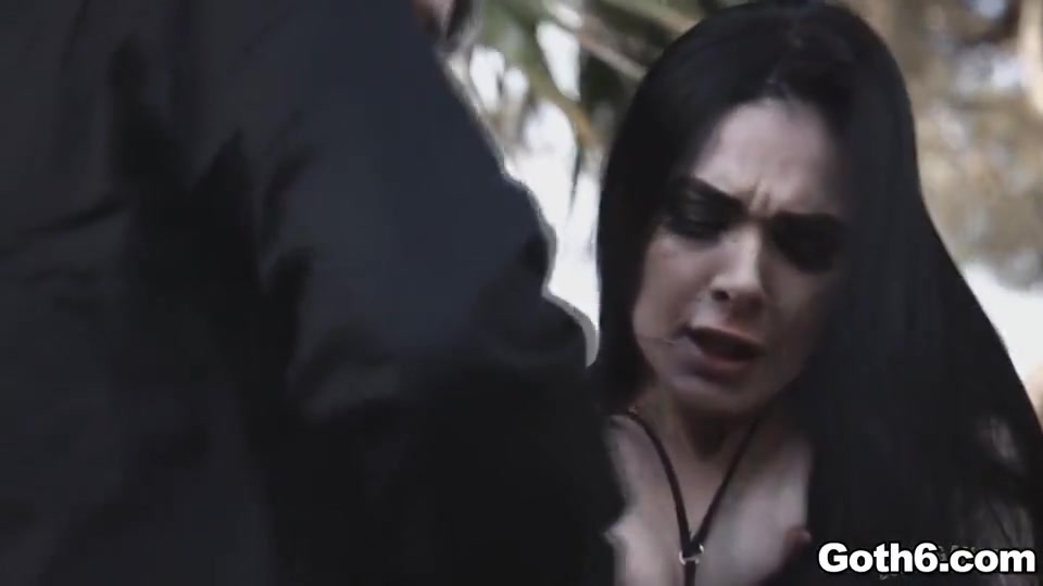 Steve Qute, Steve Holmes And Marley Brinx In Steve Gone Wild Humping Raunchy Teenage Coochie