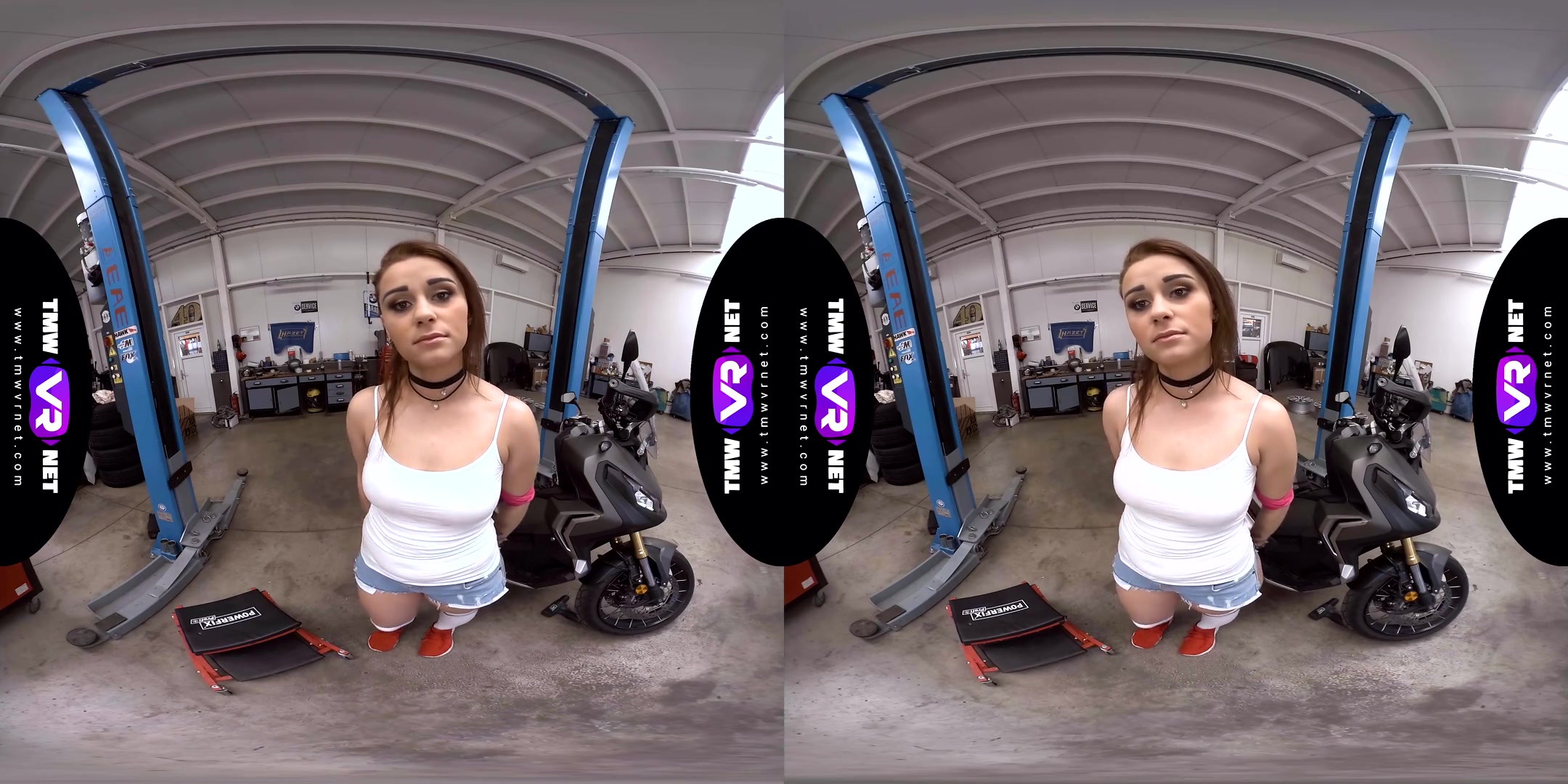 Hottie Orgasms in the Garage - Shaved Fingering teen 18+