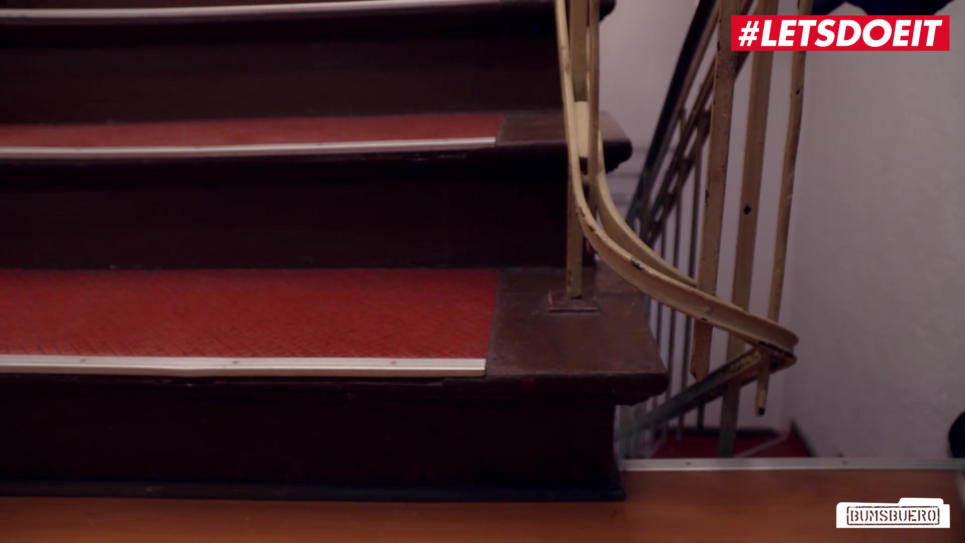 LETSDOEIT - Delivery teen 18+ Jezzicat Bangs With Random Guy Right At His Office