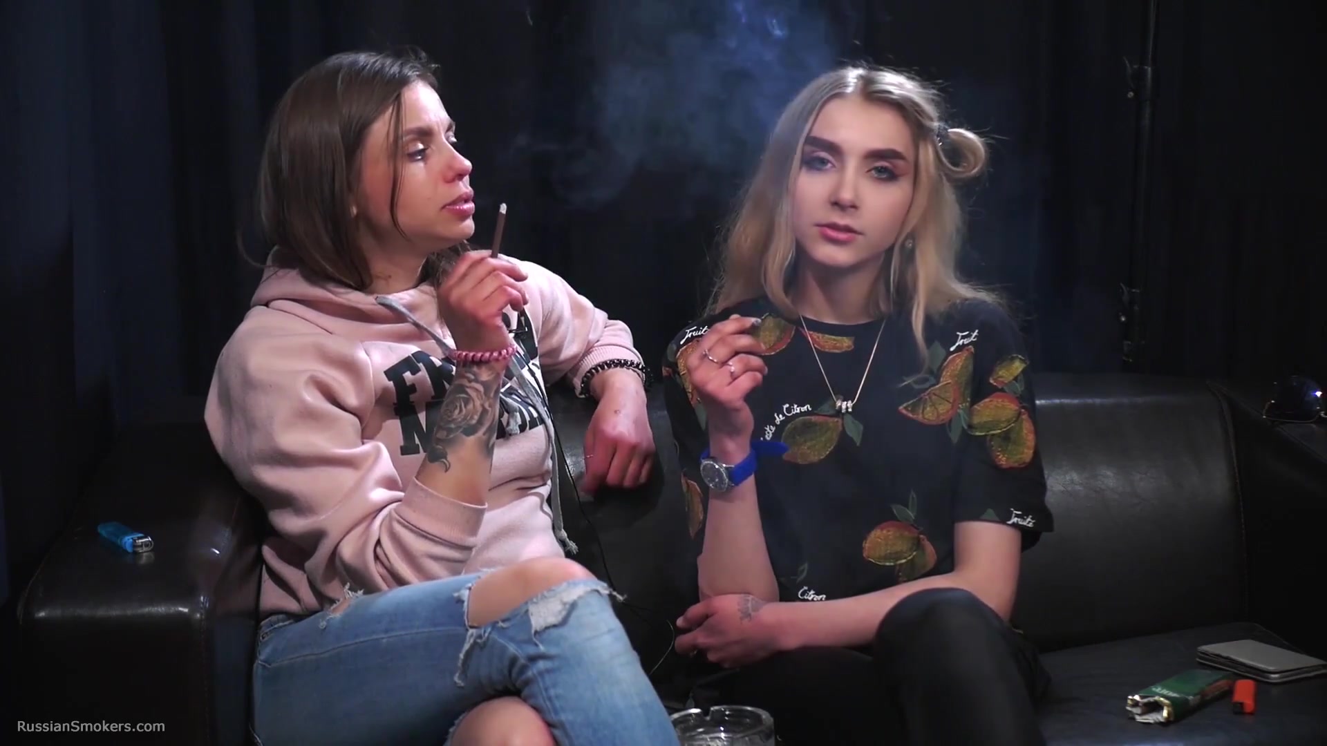 Two Friends Step mommies Are Smoking, Talking And Kissing For The First Time