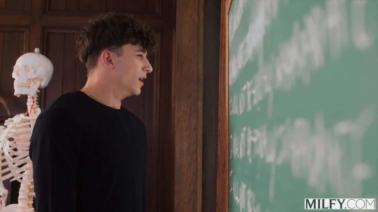 Fit Millie Keeps Bad Boy With Blonde Teacher