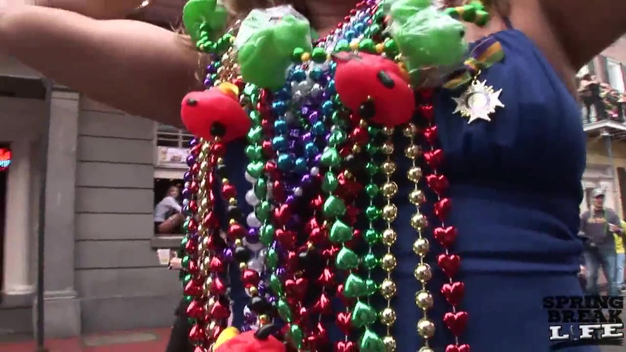 Mardi Gras Chicks on Bourbon Street - SpringbreakLife