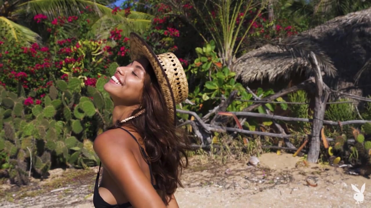 Carolina Reyes in Shoreline Sun - PlayboyPlus