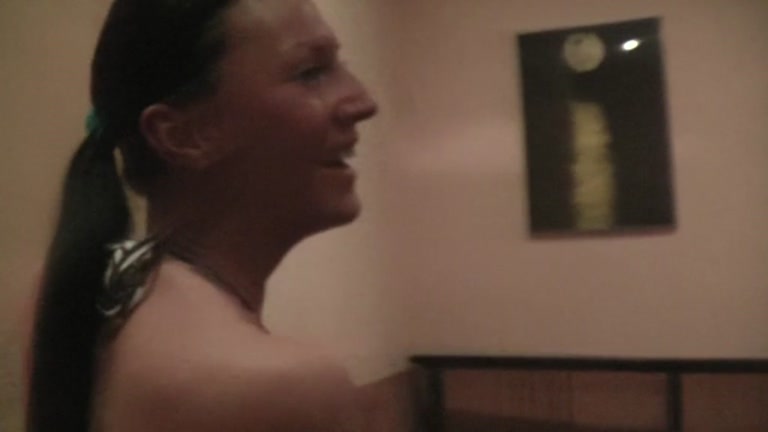 Gals dancing and seducing males for fuck on stripped party clip