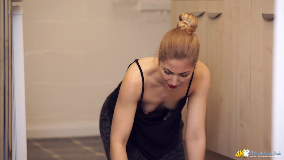 Stephanie Bonham Carter in Downblouse Distraction - DownblouseJerk