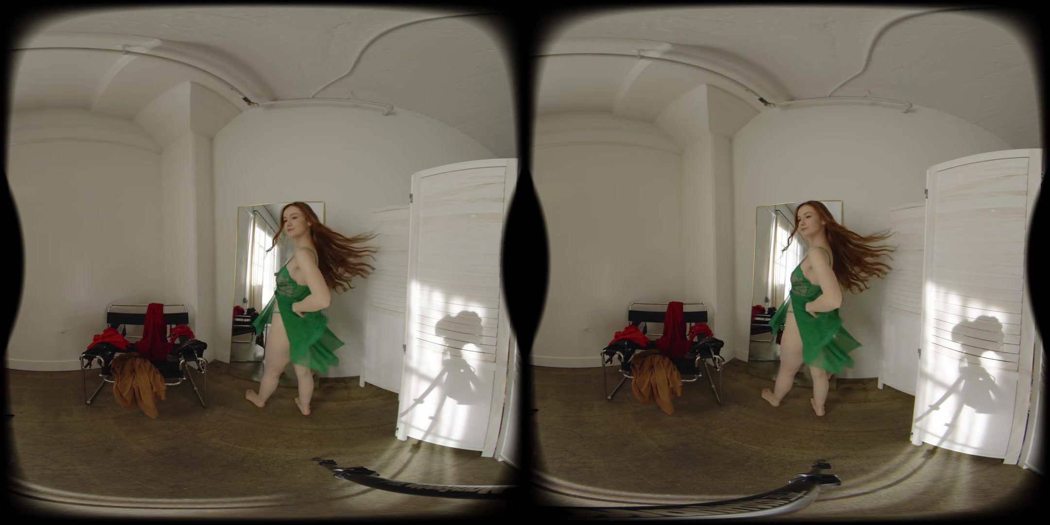 Changing - Emilybloom - Vr Porn Video