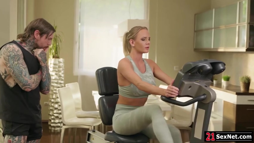 Nina Heels In Busty Girlfriend Making Bf Rim Her Ass
