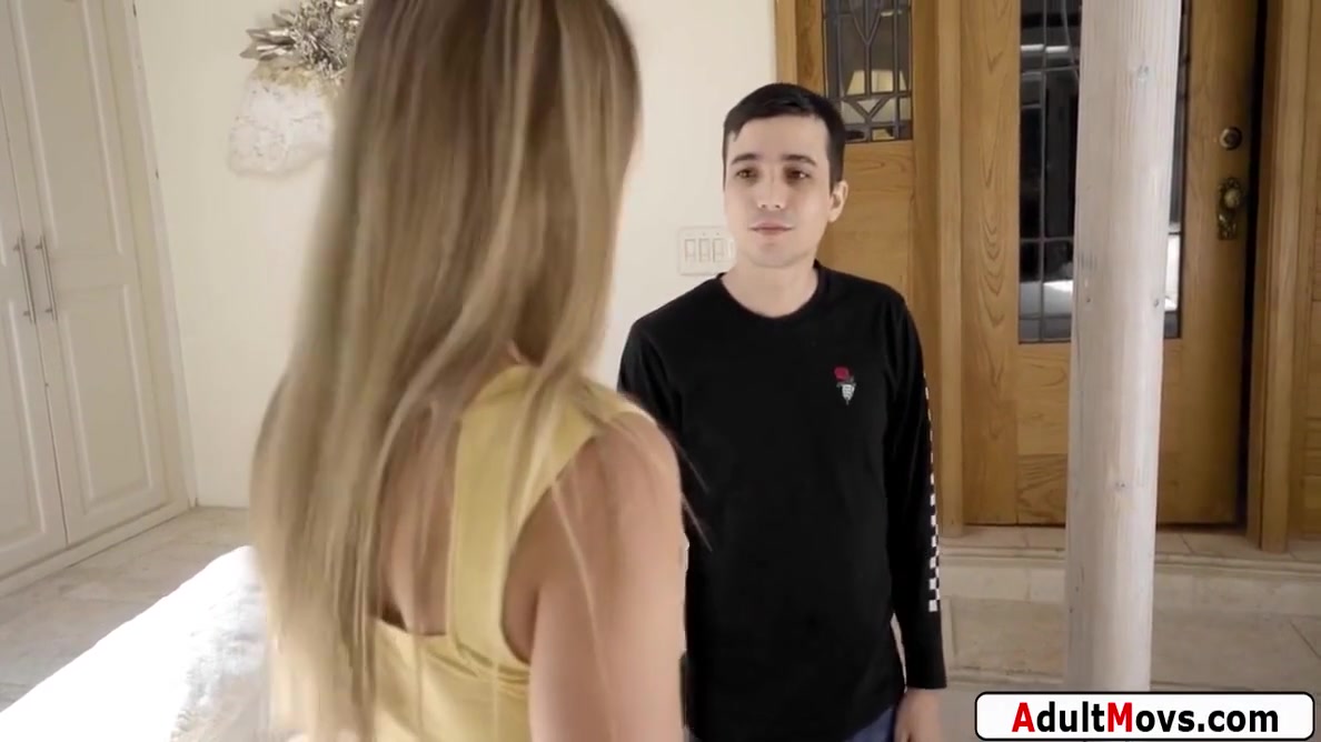 Stunning Babysitter Anal Rides The Step son