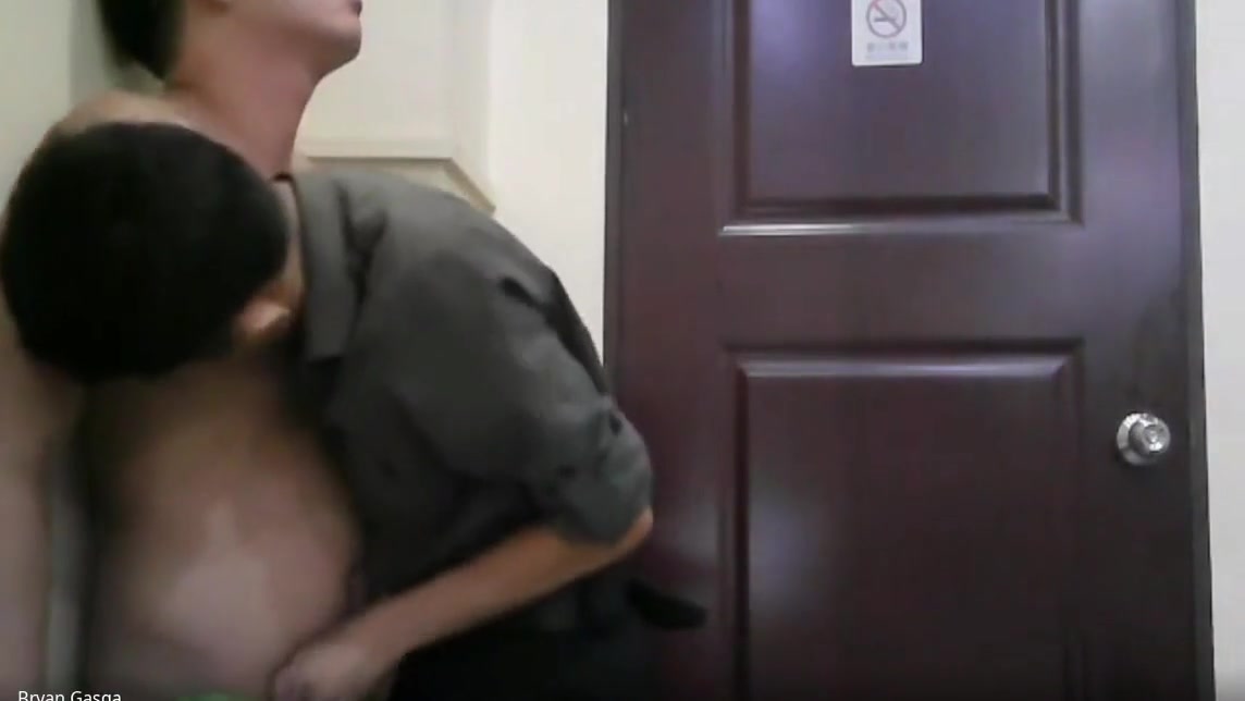 Blowjob A Stranger Teenguy In His Hotel Room amateur