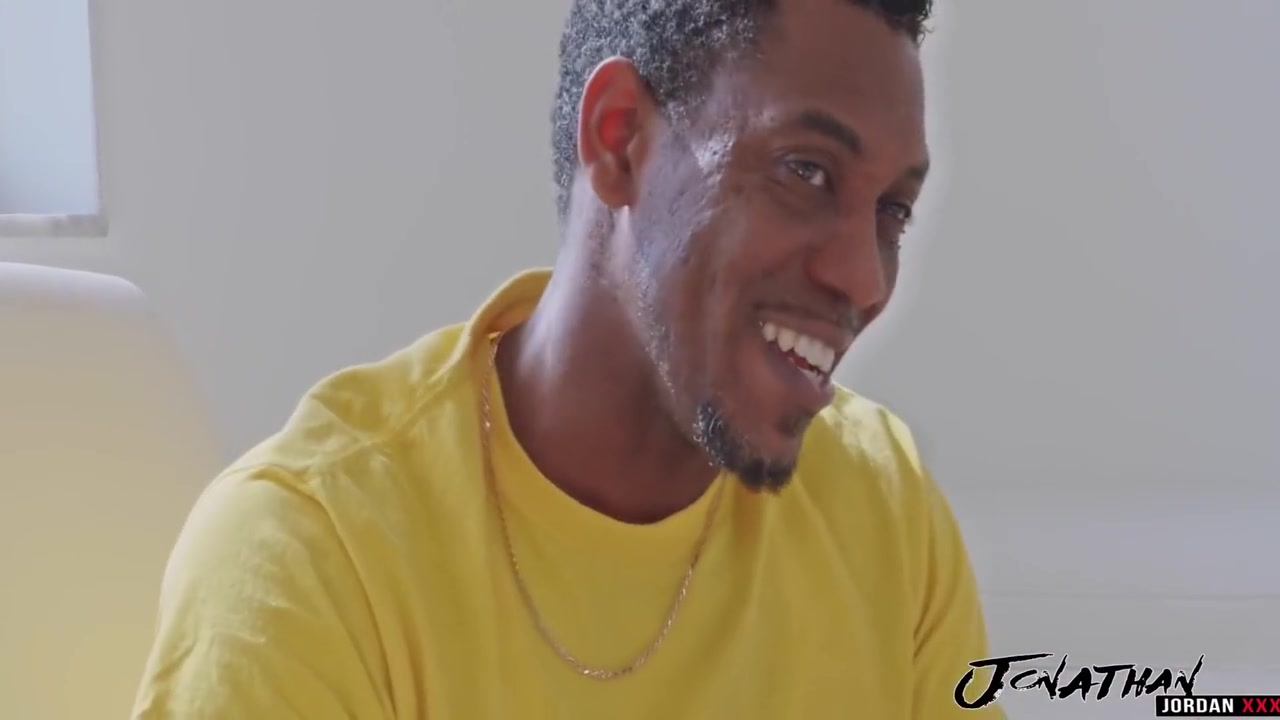 Roxie Sinner - Interview 24 Min