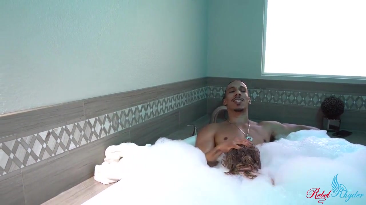 E25 - Jacuzzi Sex Visit To See Videos That Are Banned Or Deleted From This Site I Wont Re-upload This Scene With Rebel Rhyder