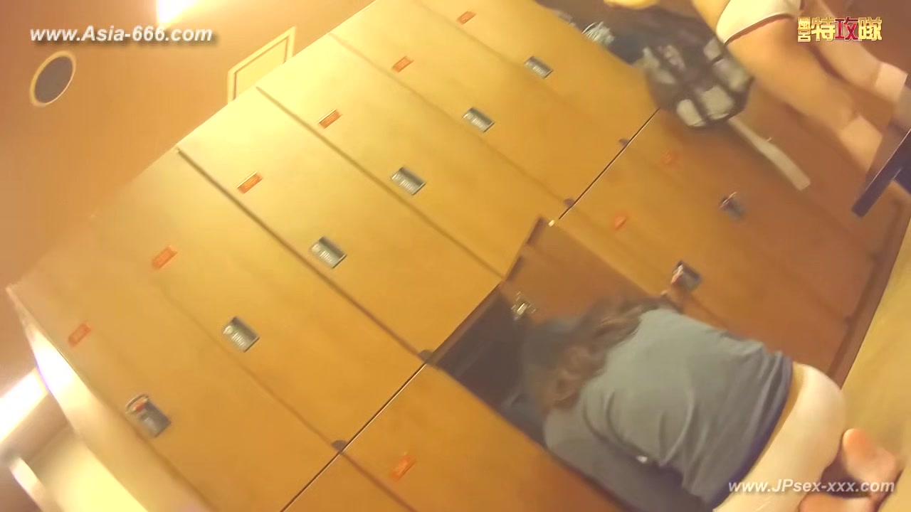 japanese public bathroom changeroom.97