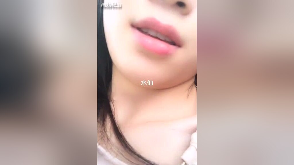 chinese teens 18+ live chat with mobile phone.80