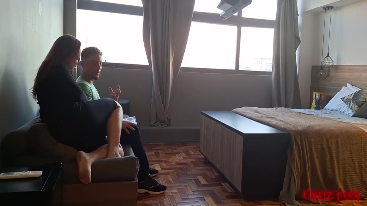 Sendo Bem Recebido Na Casa Da Minha Sogra - Alessandra Maia And Cruz Fox