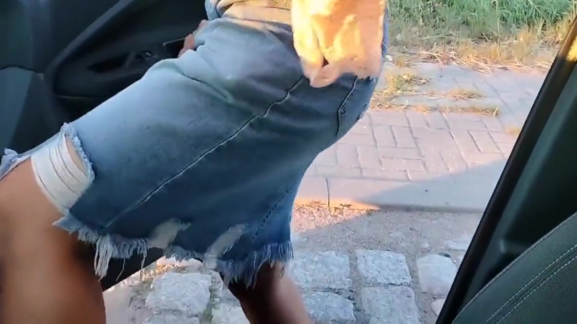 A Hitchhiker Gives A Blowjob And Gets Fucked For A Ride