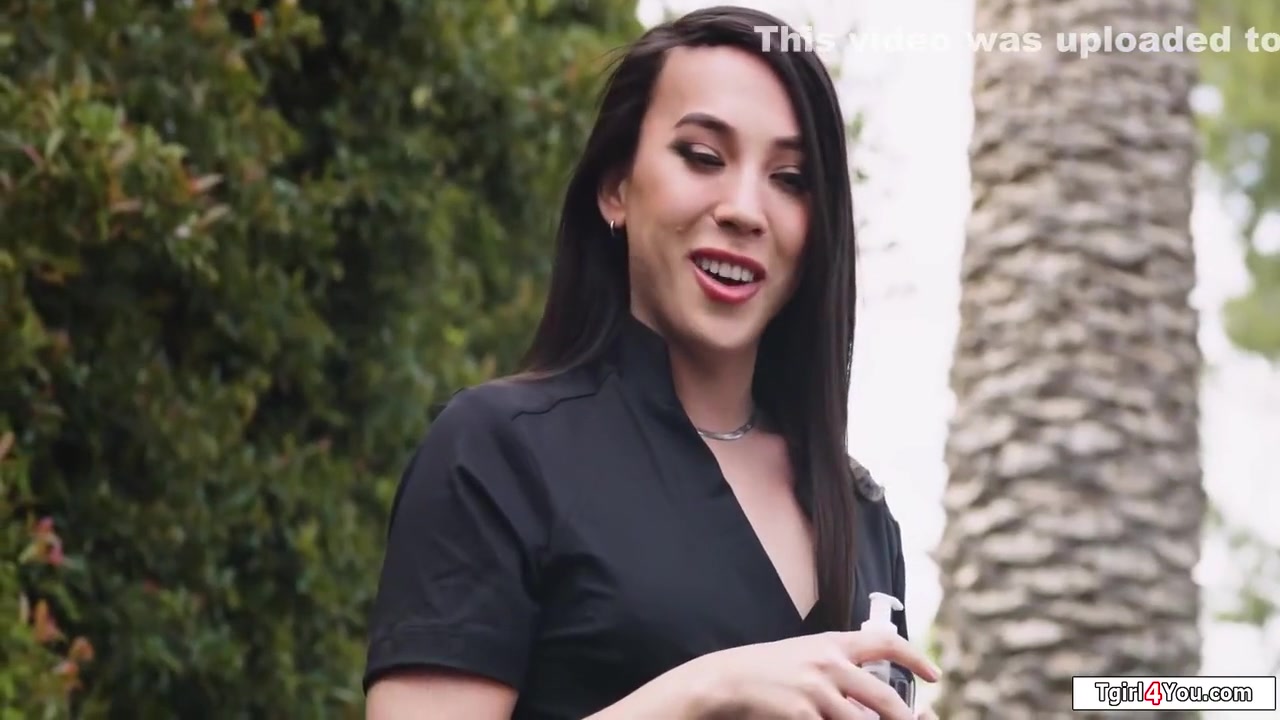 Is It Alright To Suck Your Shemale Cock - Coco Lovelock, Kasey Kei And Lauren Phillips