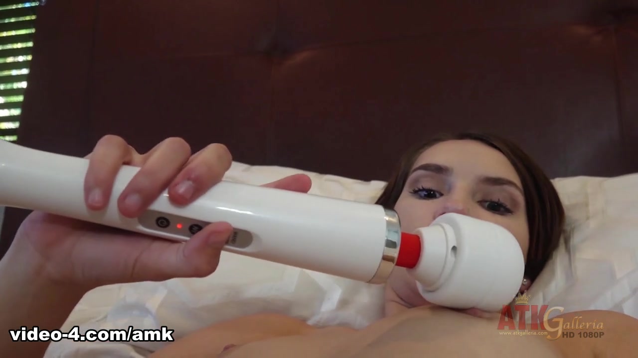 Natalie Porkman in Toys Movie - AmKingdom