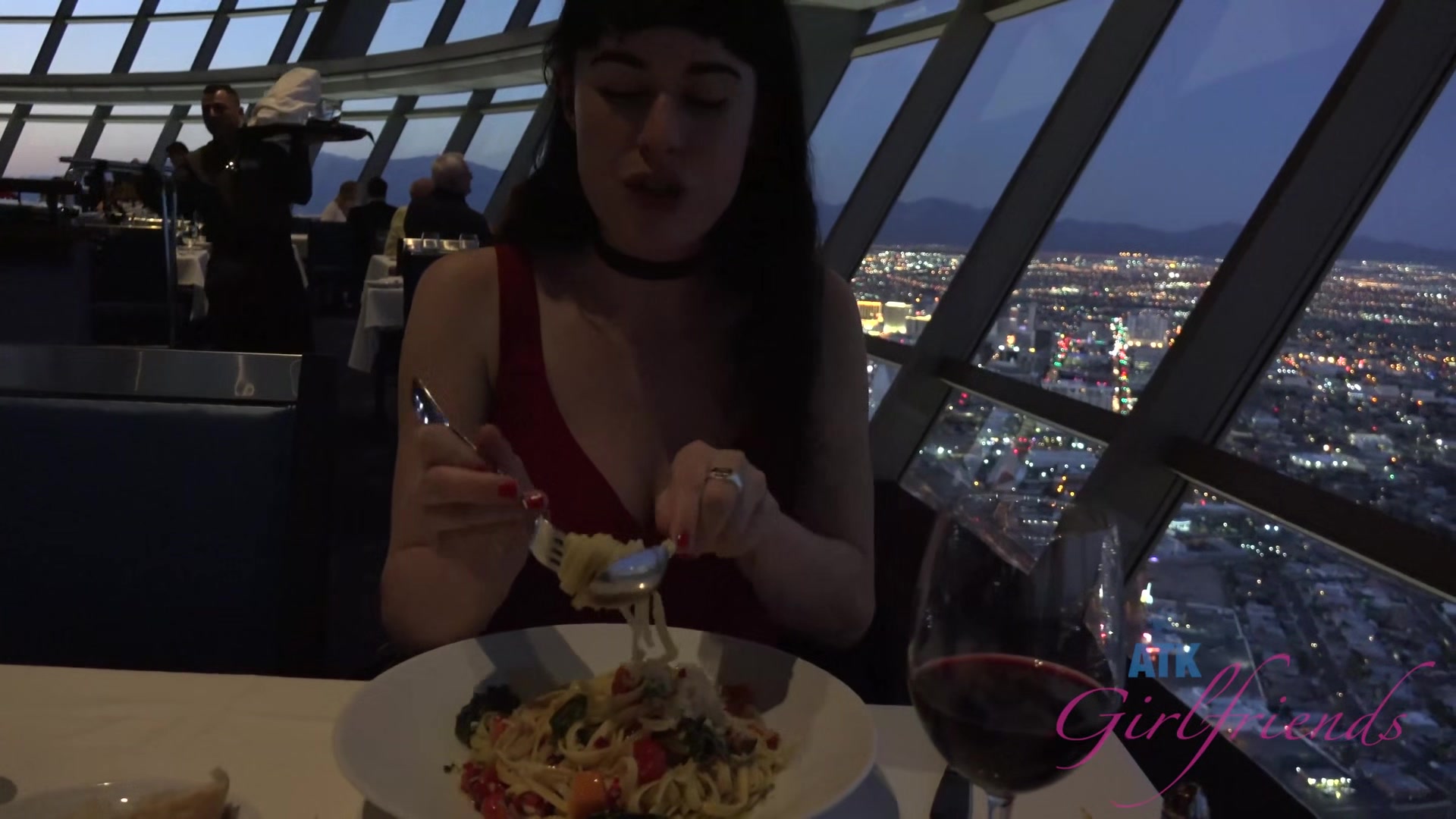 Virtual Vacation In Las Vegas With Olive Part 1