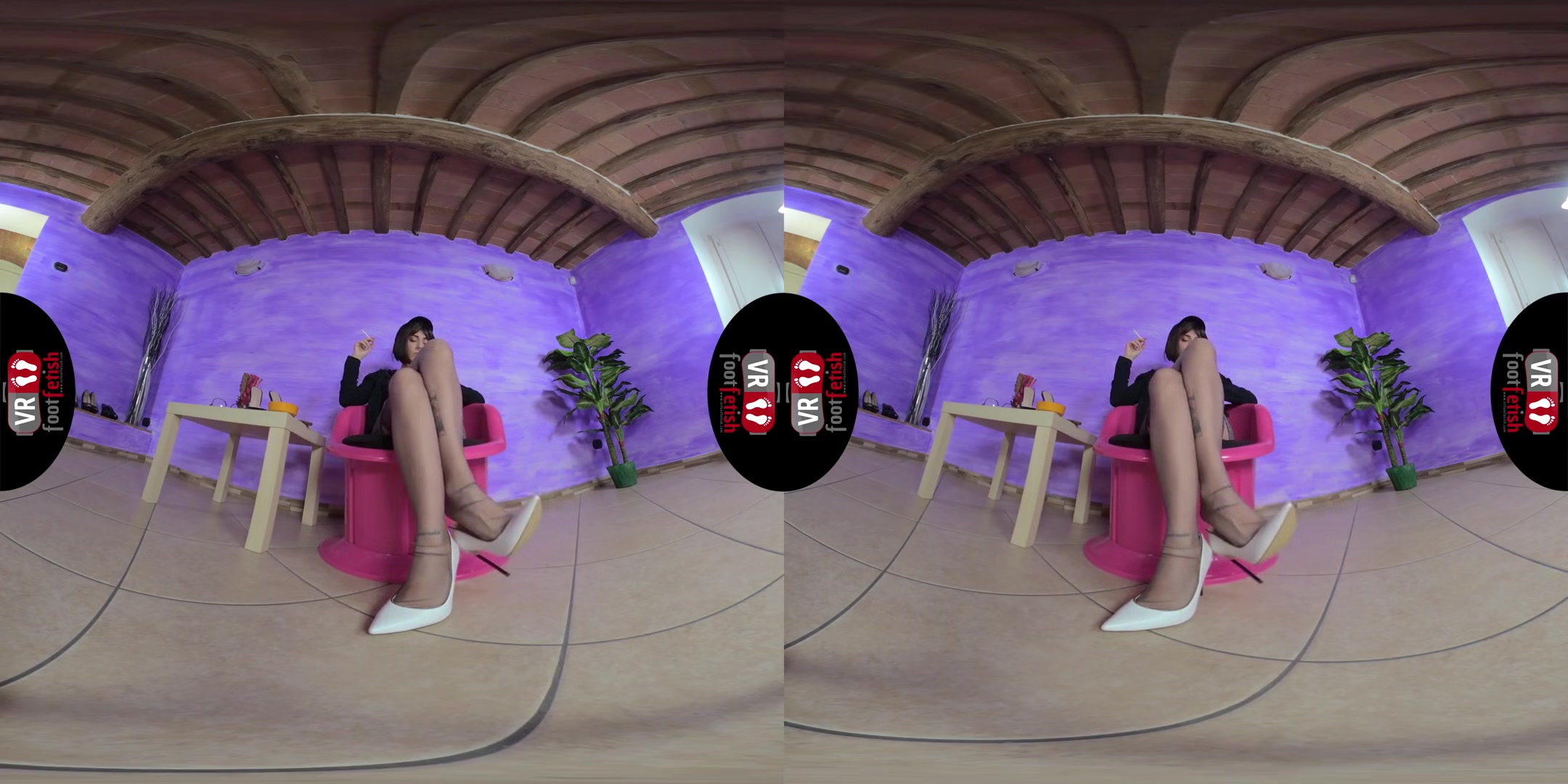 Gorgeous Aradia Takes Off Her Stockings And Oils Up Her Fabulous Feet - Leg and Foot Fetish VR