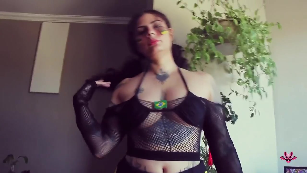 Hot Facesitting While Brazil Beats Japan! Goth Brazilian Aesthetic