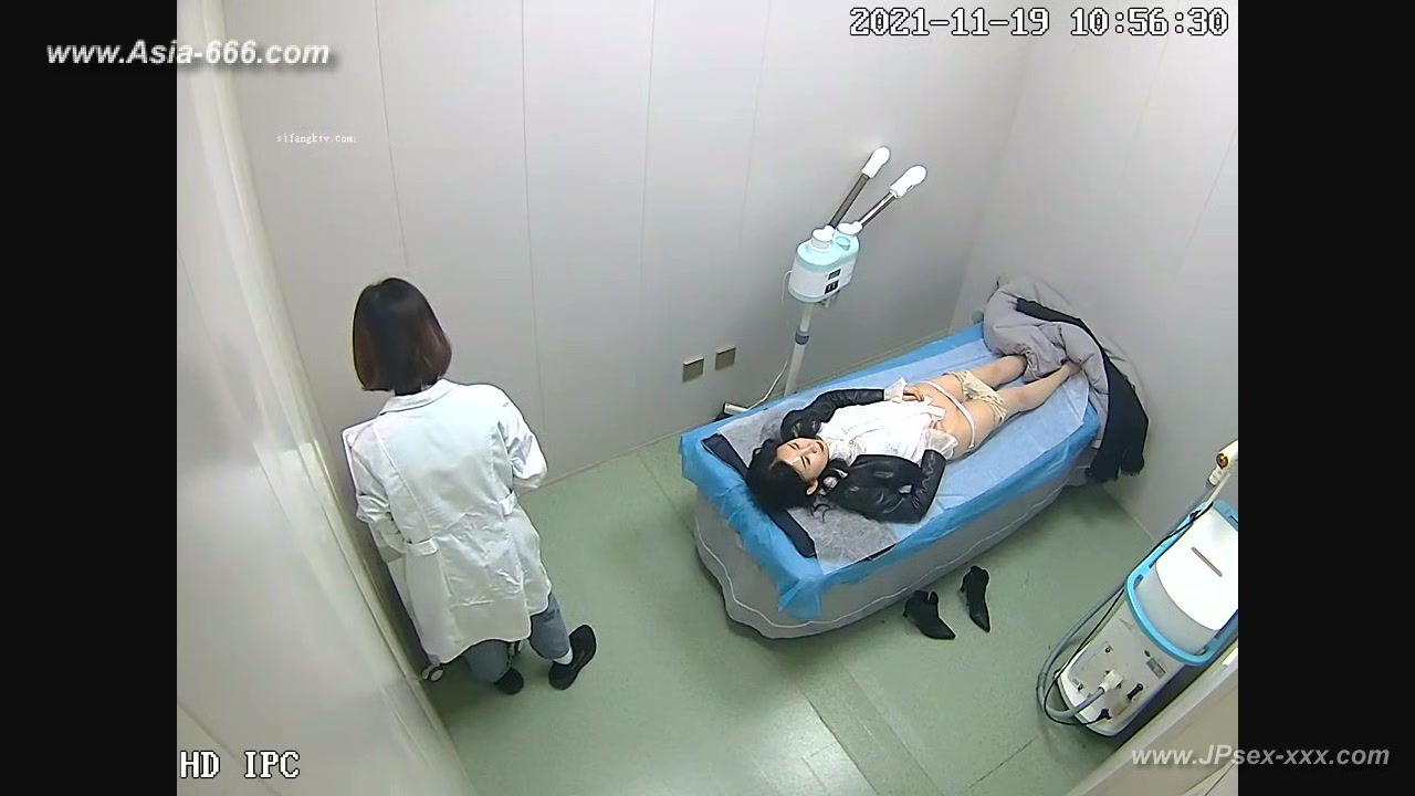 Peeping Hospital patient.21