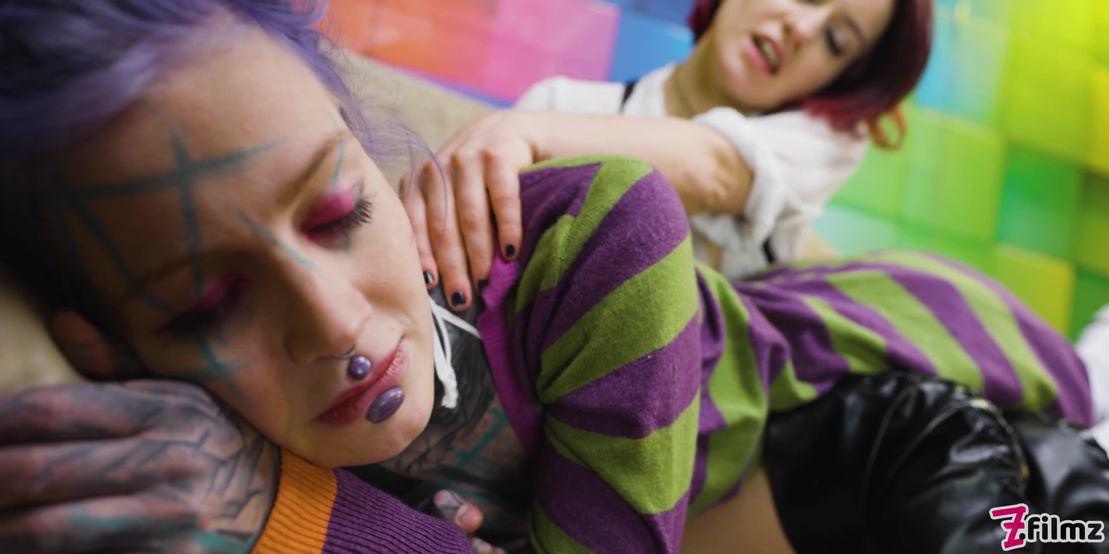 Tattoo Girl Anuskatzz Get Anal Fist Fucked From Dominatrix / Fisting