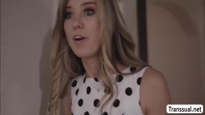 Jenna Gargles - Hot Shemale And Her Girlfriend Fucked By Real Estate Agent