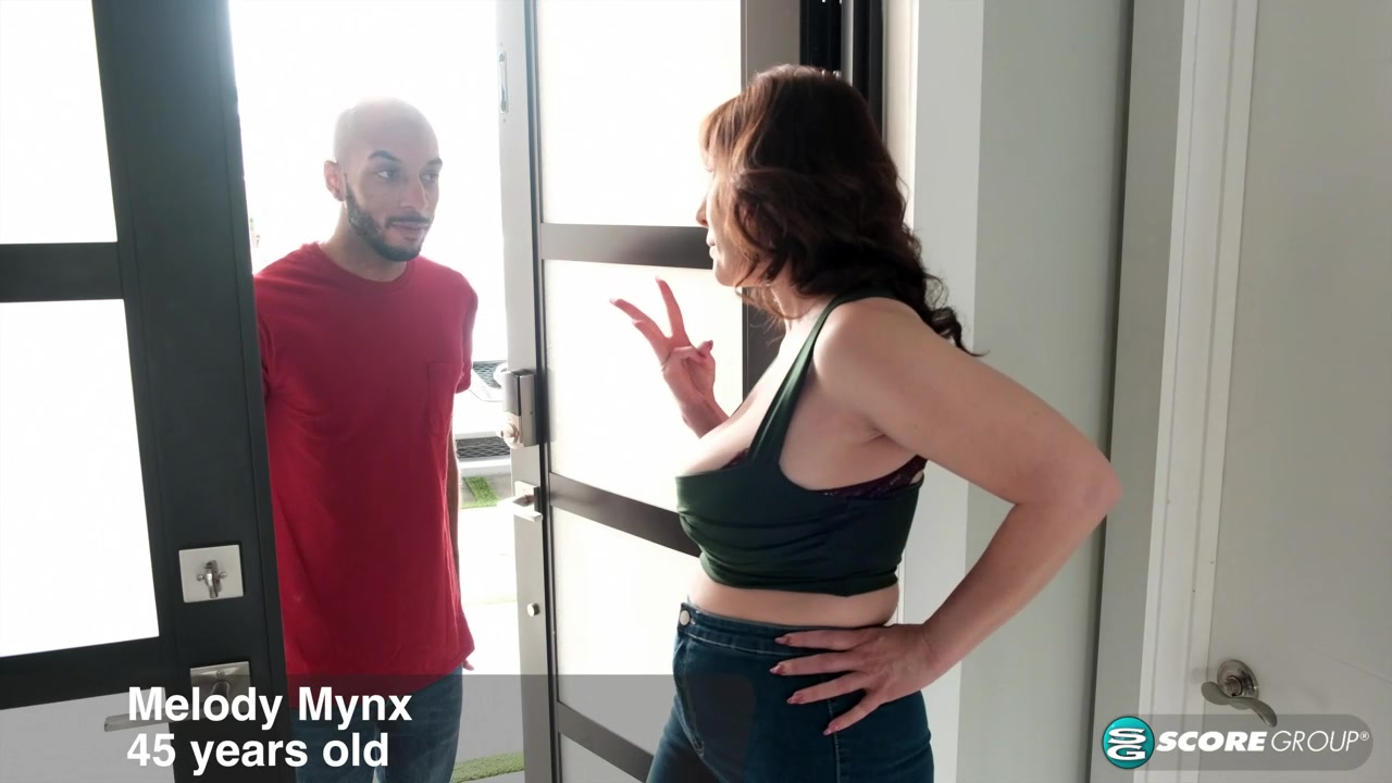 Big-titted cougar Melody Mynx and her very helpful neighbor