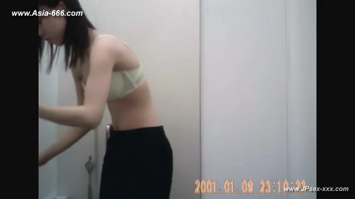peeping japanese changeroom.2