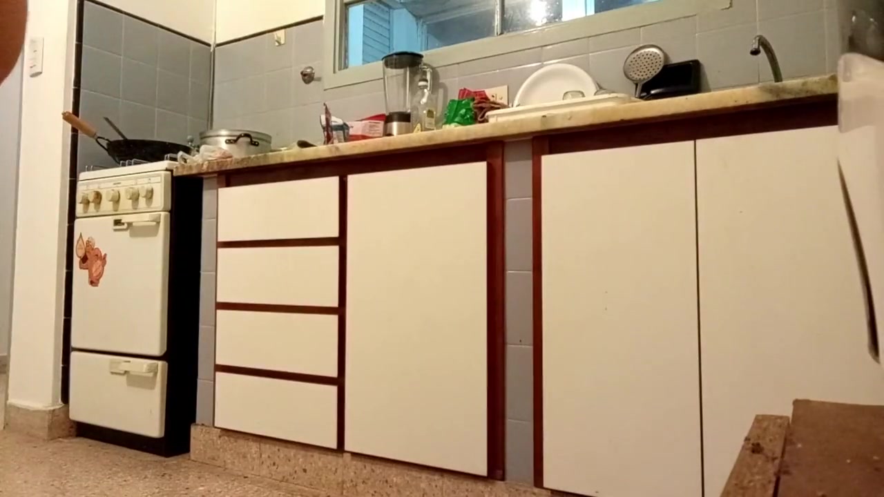 He Fucks Me In The Kitchen. Big Ass