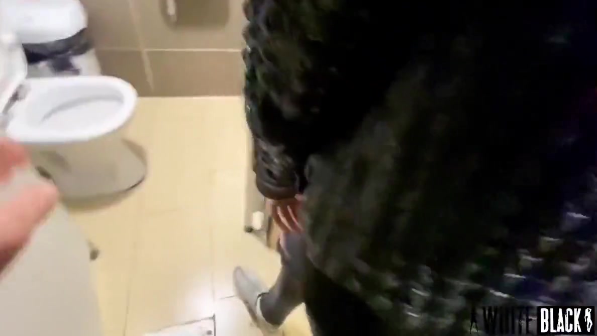 Stranger Made A Deep Blowjob For Money In A Cafe