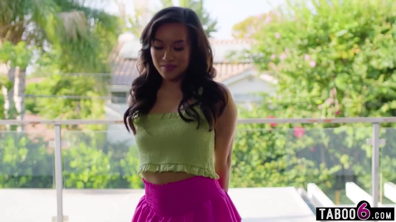 Kimmy Kimm - Up And Close With Tiny Asian